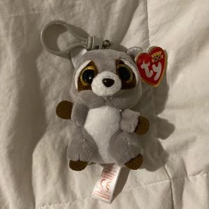 Oakie the Raccoon with clip